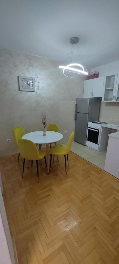 플루지네 Apartman Bujisic 아파트 외부 사진